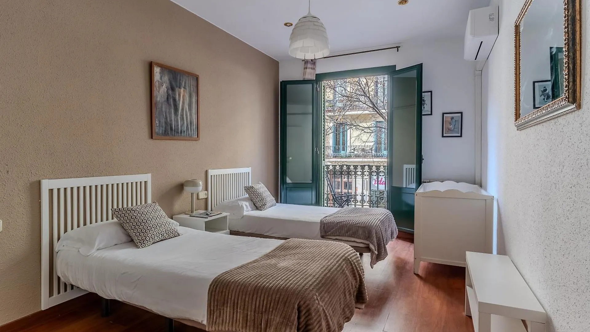 Ab Passeig De Gracia Corsega Daire Barselona